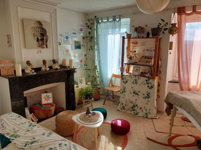 Salle de soin de l'espace bien-être Camille Ayurvéda - massages et soins ayurvédiques, près de Limoux